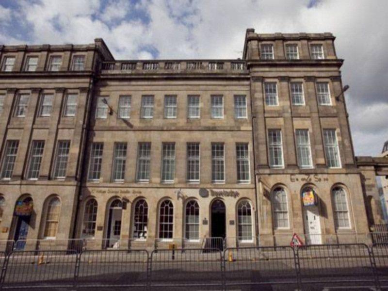 Travelodge Edinburgh Central Waterloo Place Ngoại thất bức ảnh